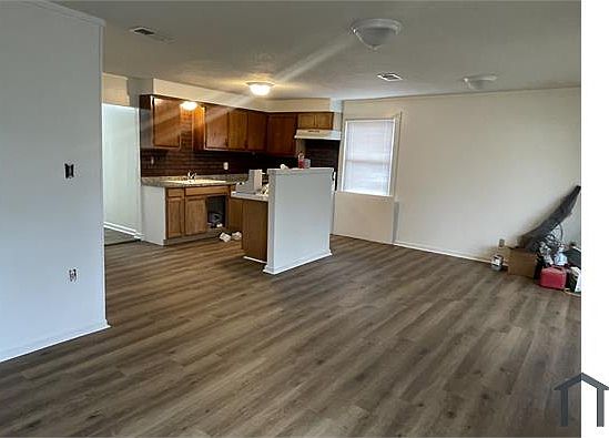 1st image of 915 Byars Ave