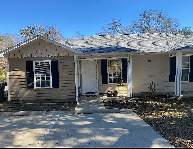 2 bed, 1000 sqft, $1,400 — Photo 2