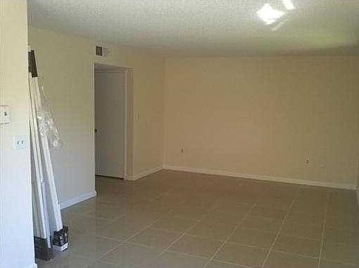 2nd image of 3287 Coral Lake Dr