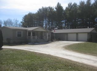 10084 Peake Rd, Portland, MI 48875