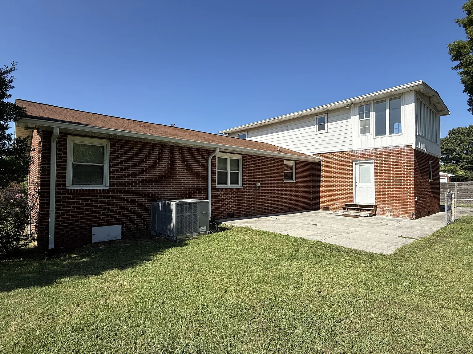 5312 Rowan Road - 1 — Photo 3