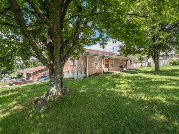 1219 Trent Blvd, Lexington, KY 40517