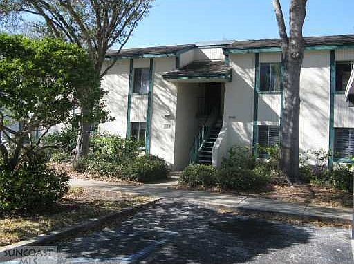 1st image of 211 Palmetto Ct