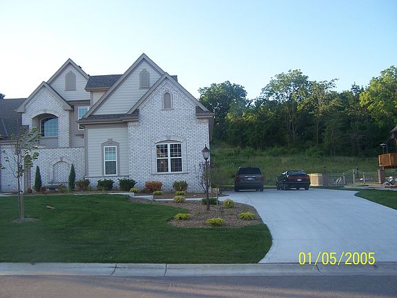 2nd image of N52W21512 Taylors Woods Dr