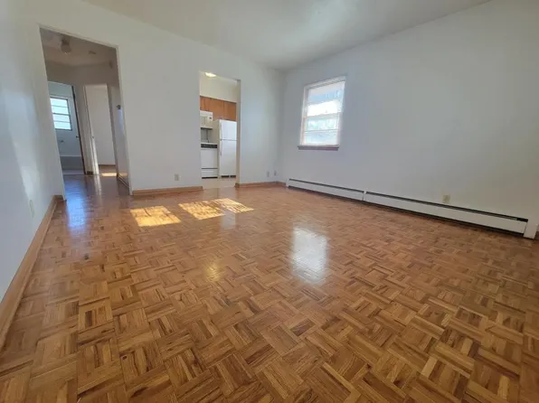 1544 S 11th St #4, Lincoln, NE 68502