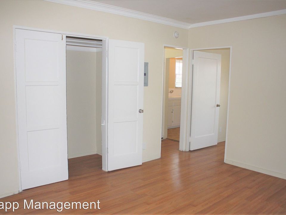 1st image of 5924 Melrose Ave APT 3