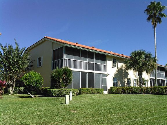 5th image of 7330 Lake Meadow Way APT 102