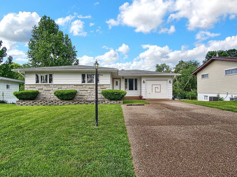 1st image of 304 Martigney Dr