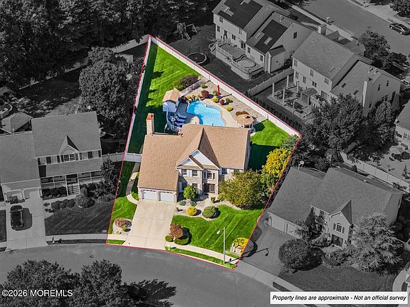 5th image of 25 Paceview Drive