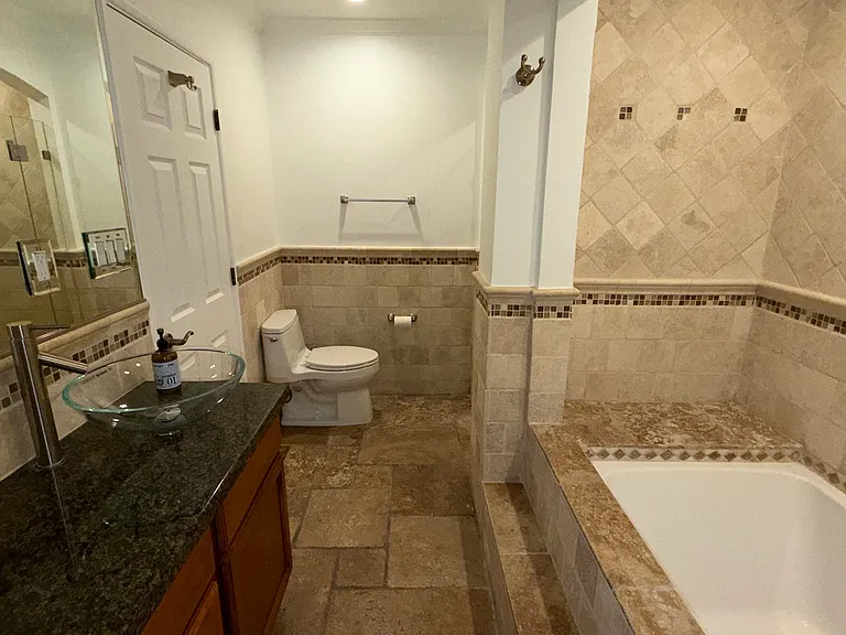 1385 Greenmont Dr — Photo 41