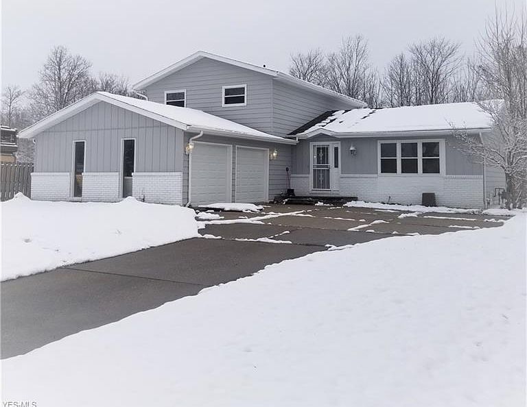 1st image of 570 Linden Dr