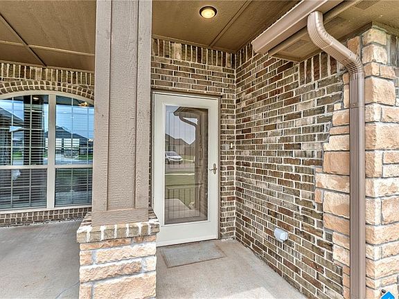 5th image of 2521 NW 195th St