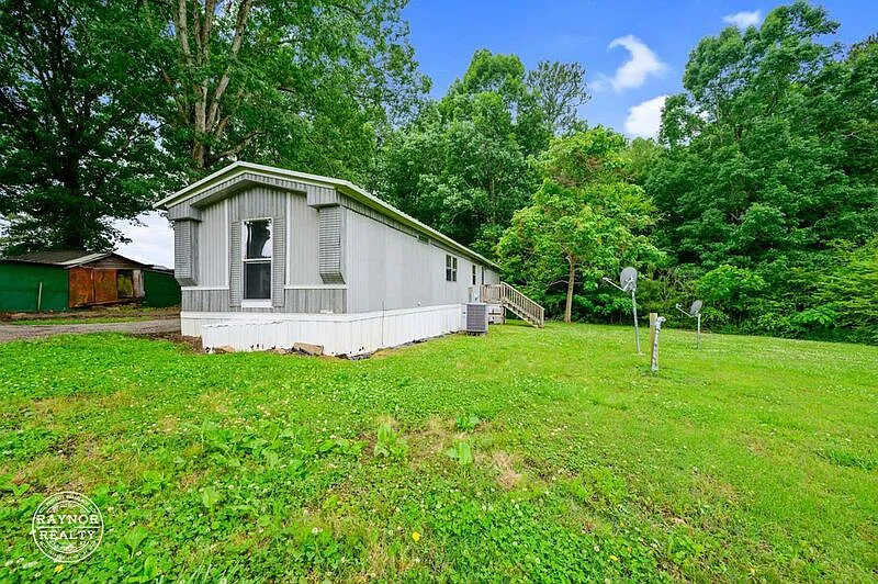 2 bed, 2.0 bath, 990 sqft, $1,150 — Photo 2
