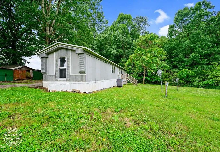 121 Wood Church Rd — Photo 2