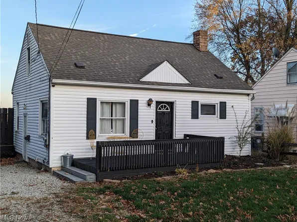 1807 New York St, Akron, OH 44314