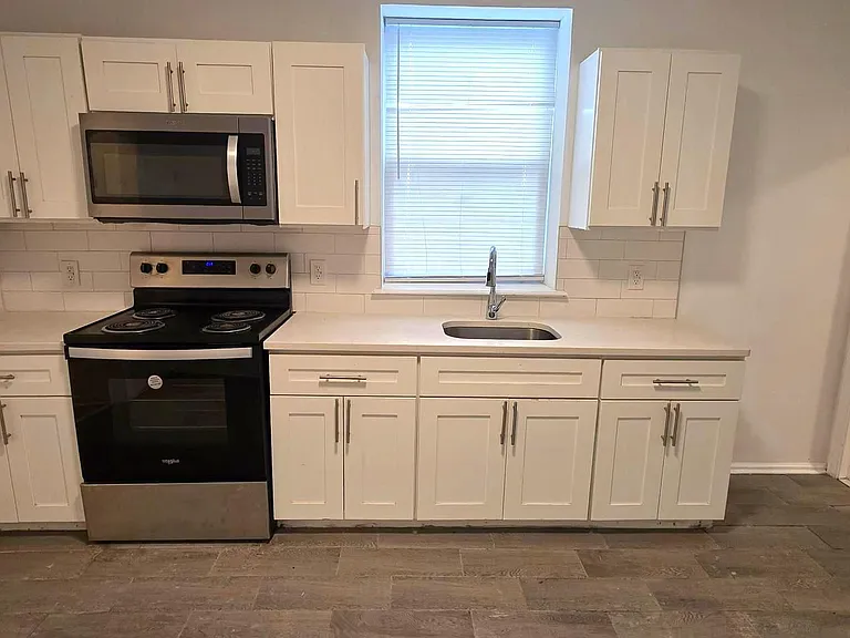 6233 Chew Ave — Photo 14