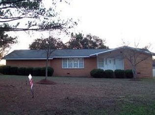 3027 Pine St, Unadilla, GA 31091