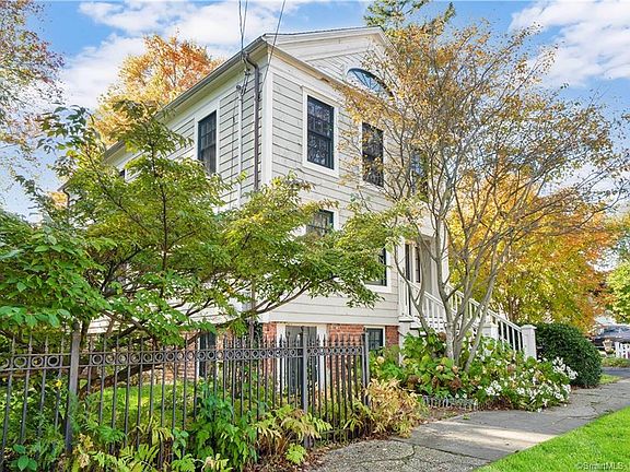 2nd image of 283 Brewster St