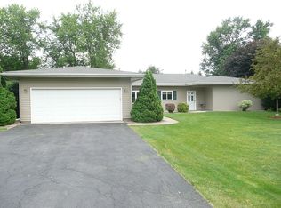 3887 Pro Rd NE, Solon, IA 52333