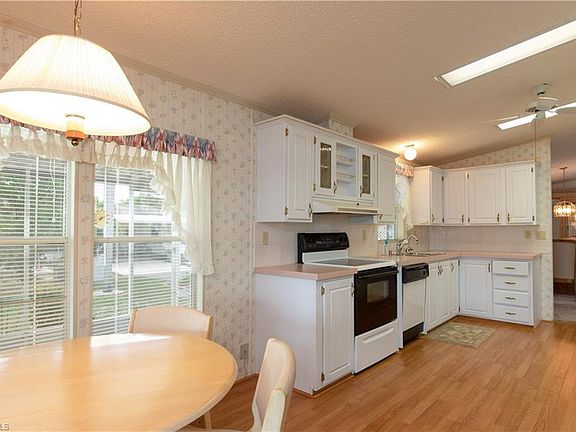 5th image of 5308 Countryfield Cir