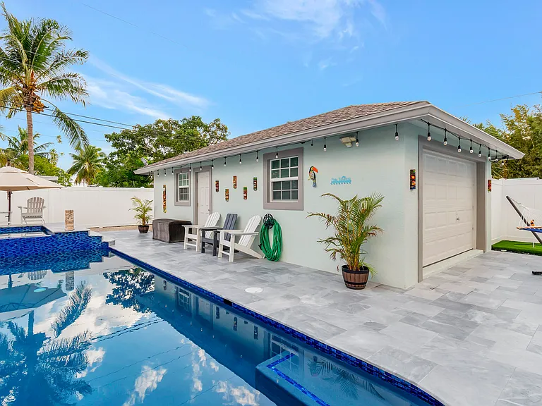 310 Gulfstream Dr — Photo 34