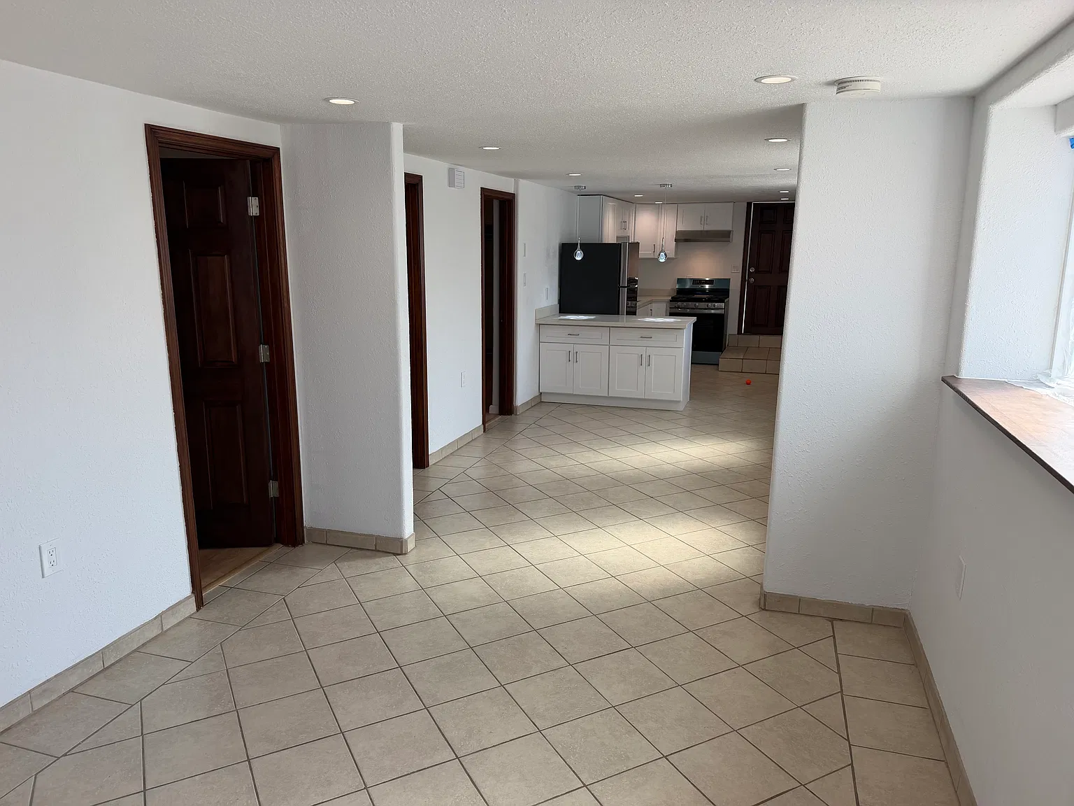 2 bed, 800 sqft, $2,600 — Photo 2