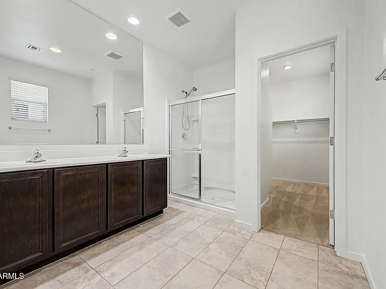 21415 W Holly St — Photo 25