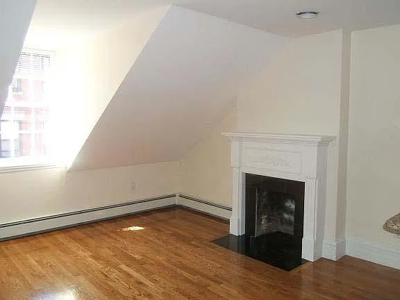 44 Irving St #4 — Photo 12