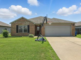 1009 Anemone Dr, N Little Rock, AR 72117