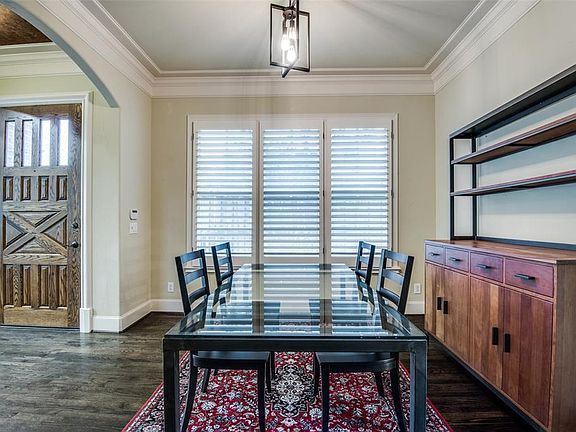 4th image of 3521 Asbury St