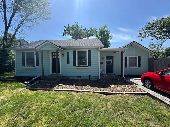620 W Pine St, Rogers, AR 72756