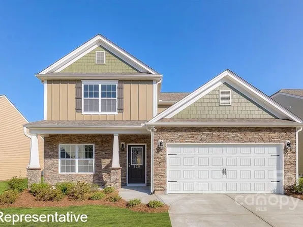 921 Newport Ct, Asheville, NC 28806