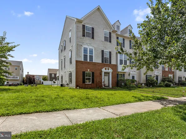 512 Ann Moore St, Dover, DE 19904