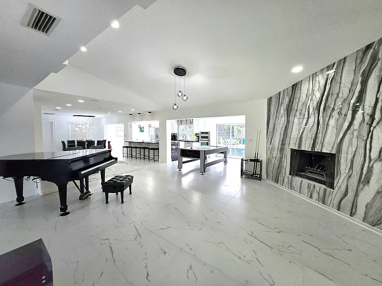 12231 Areaca Dr — Photo 8
