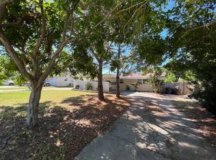 10372 Oakhurst Rd, Largo, FL 33774