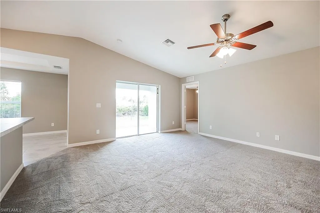 3 bed, 2.0 bath, 1550 sqft, $2,190 — Photo 3