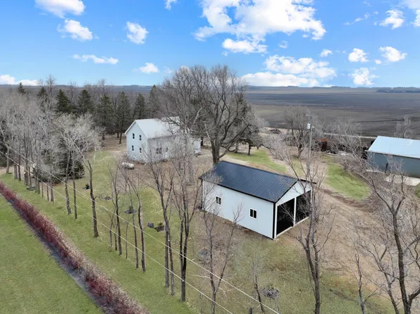 1420 110th Ave, Hadley, MN 56151