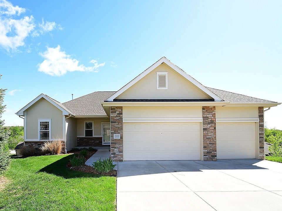 1st image of 2206 Lola Cir