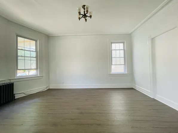 330 Van Duzer Street image 23 of 27