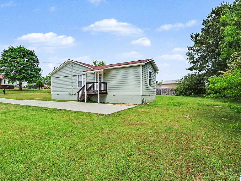 718 Natchez Trl — Photo 14