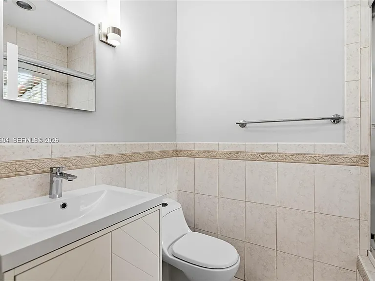 6801 SW 102nd Ave — Photo 33
