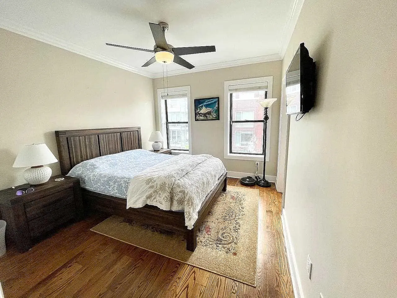 2 bed, 907 sqft, $4,500 — Photo 2