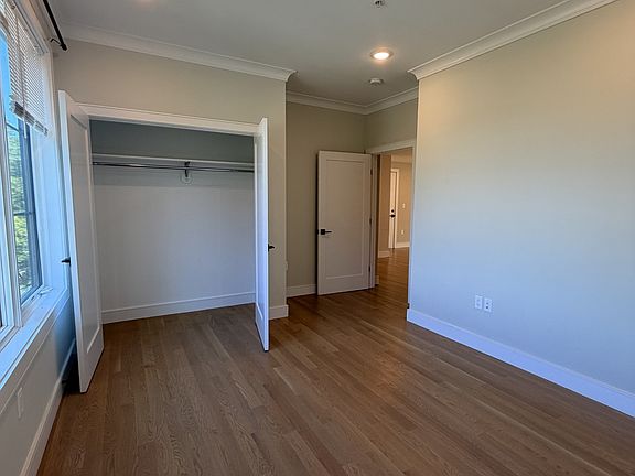 5th image of 104-106 Warren St #7