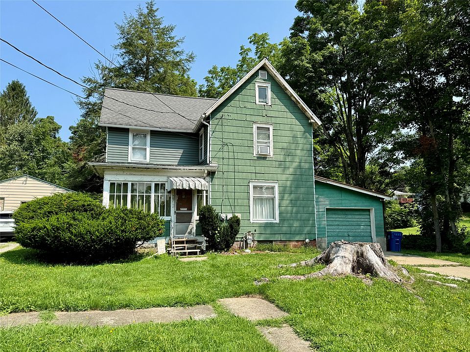 1st image of 547 E Henry St