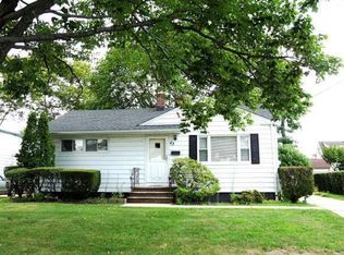 43 Schuyler Dr, Edison, NJ 08817
