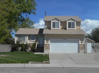 2292 W Marvinwood Dr, Taylorsville, UT 84129