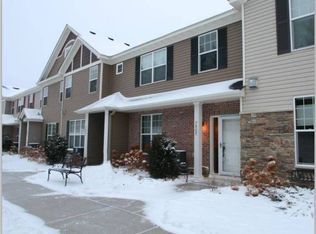 7809 Madelyn Creek Dr, Victoria, MN 55386