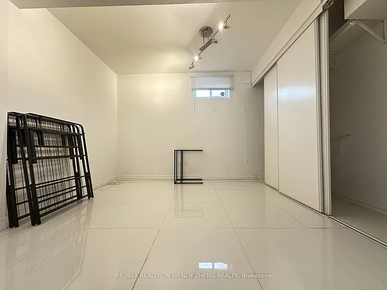 157 Black Maple Cres #BASEMENT — Photo 11