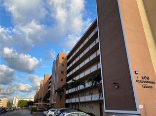 500 NE 12th Ave APT 105, Hallandale Beach, FL 33009