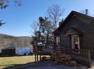 29 Round Hill Rd, Sandy Hook, CT 06482